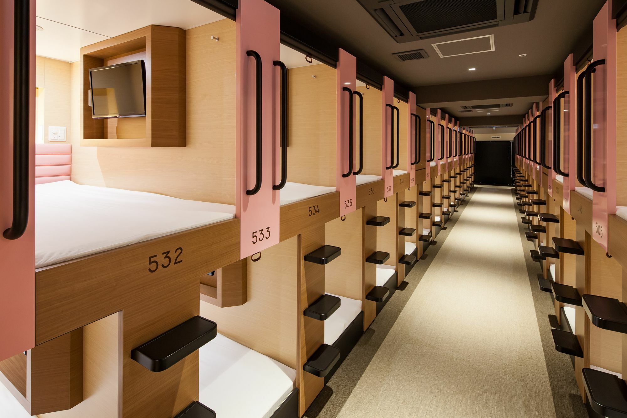 Y'S Cabin Osaka Namba Luaran gambar