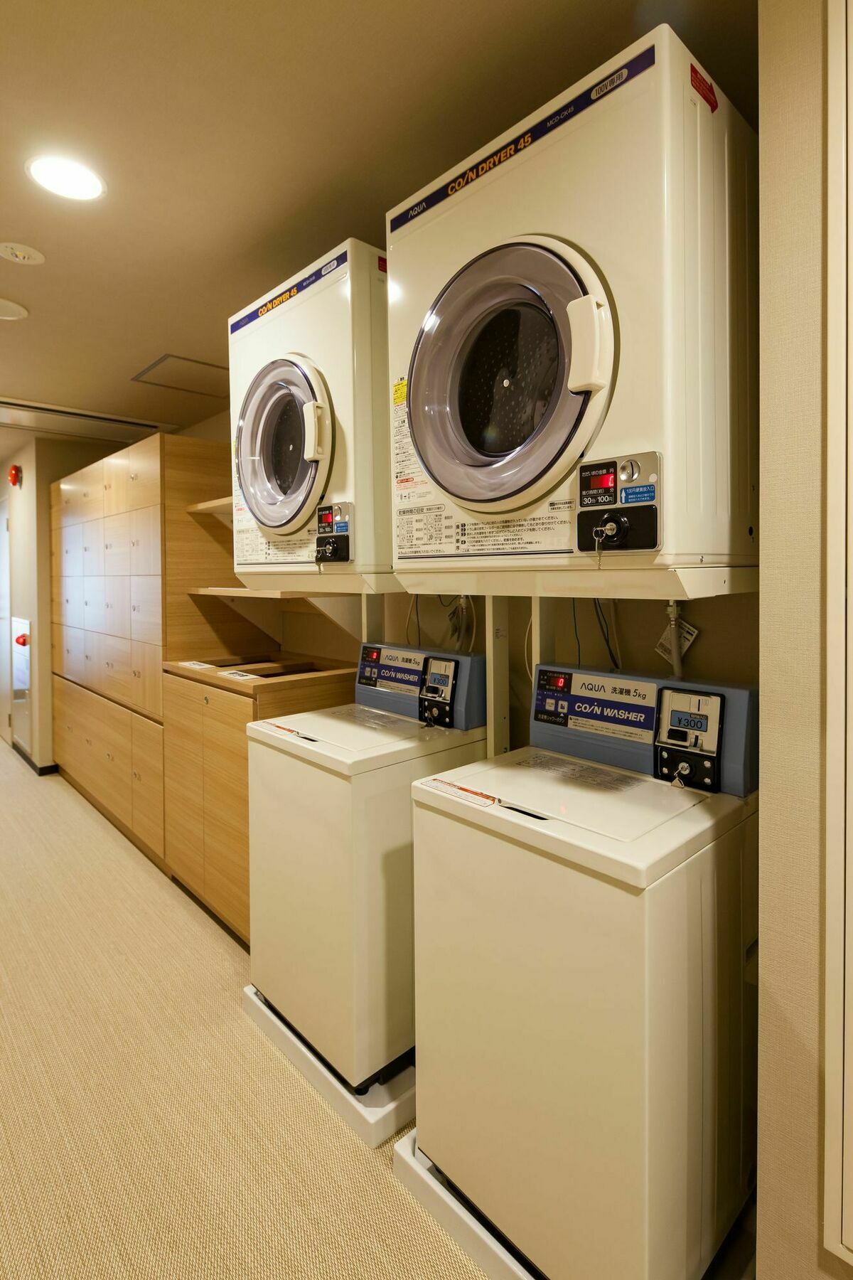 Y'S Cabin Osaka Namba Luaran gambar